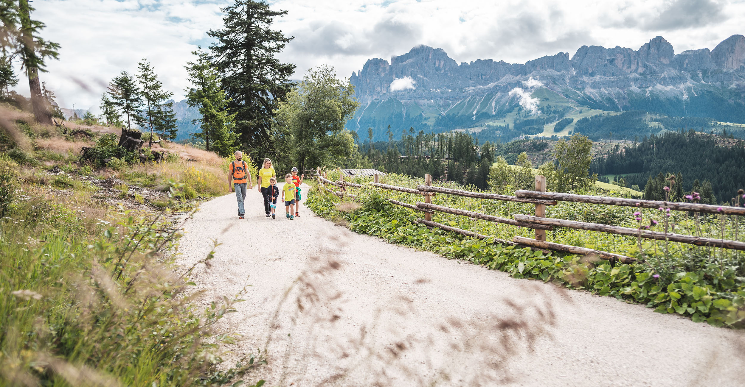 stuppner Sommerurlaub Eggental Dolomiten Wanderurlaub Latemar Rosengarten (2) stuppner Sommerurlaub Eggental Dolomiten Wanderurlaub Latemar Rosengarten (2)